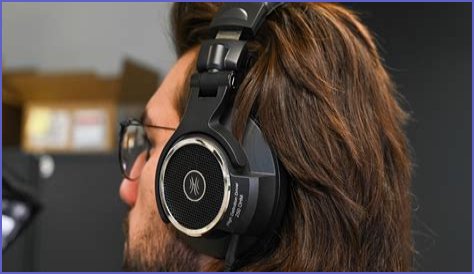 Can Other People Hear Open Back Headphones?